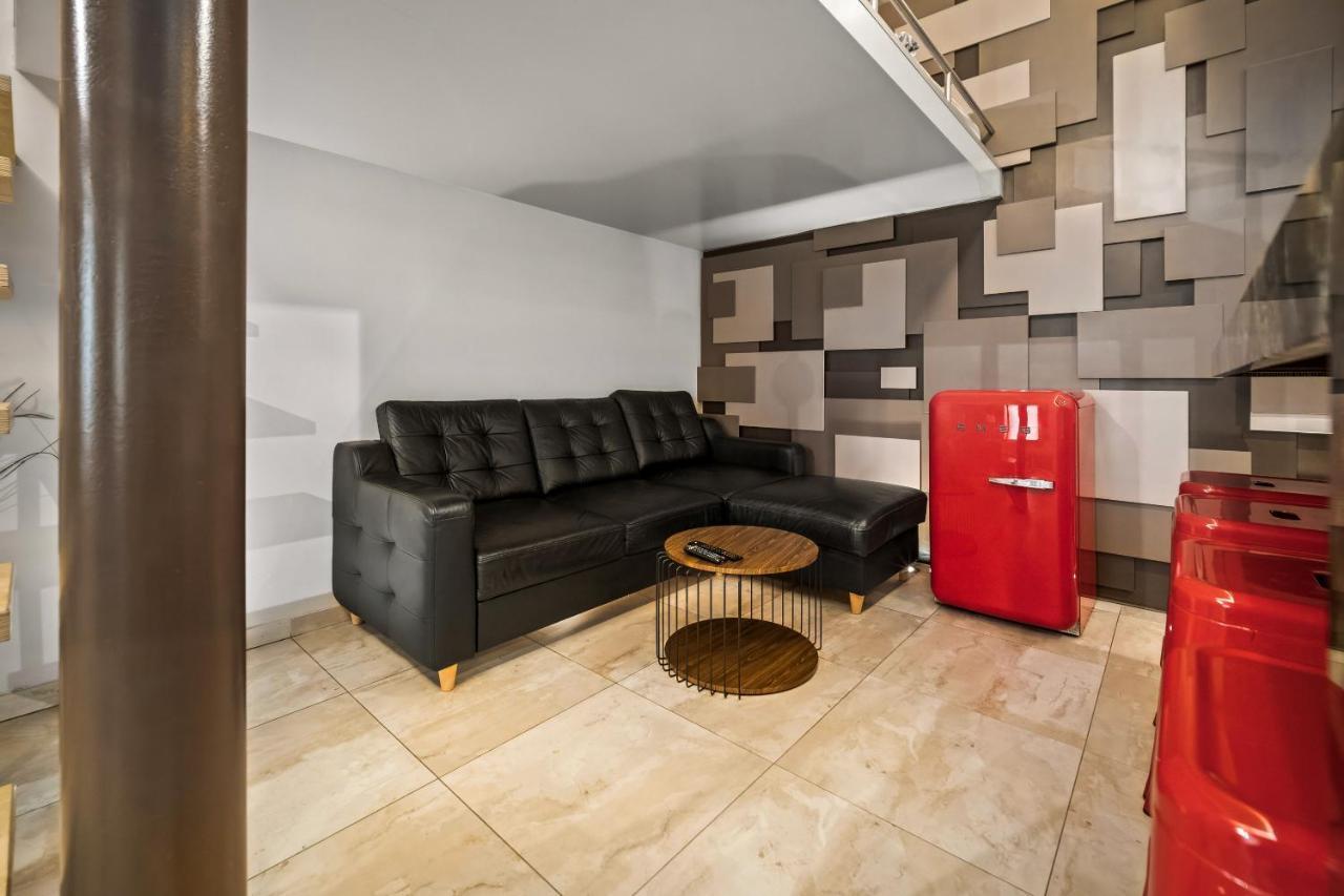 Secret Lounge - Cozy Studio With Sauna And Jacuzzi วิลนีอุส ภายนอก รูปภาพ