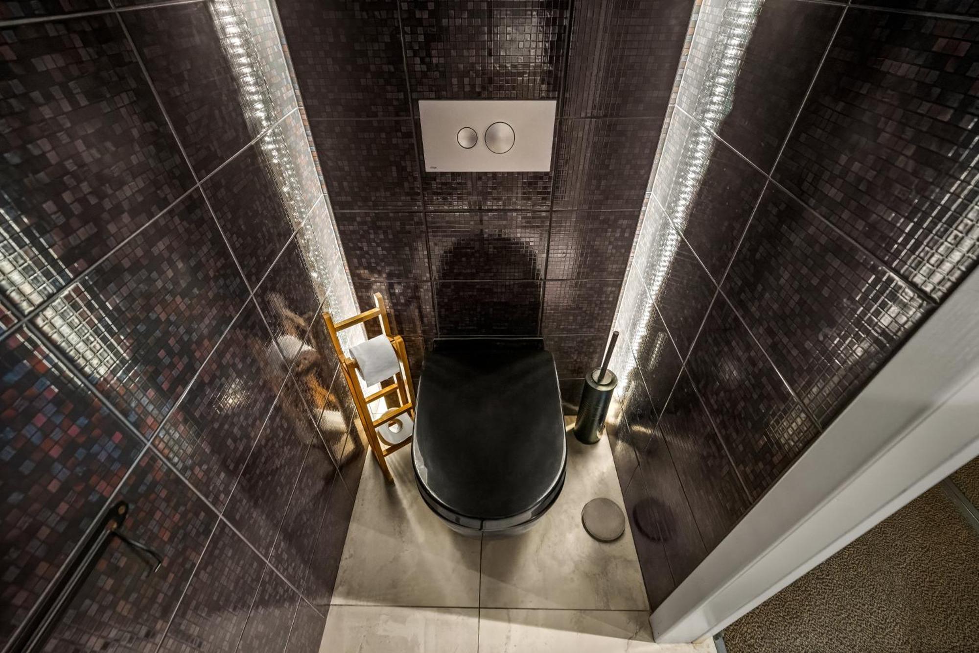 Secret Lounge - Cozy Studio With Sauna And Jacuzzi วิลนีอุส ภายนอก รูปภาพ